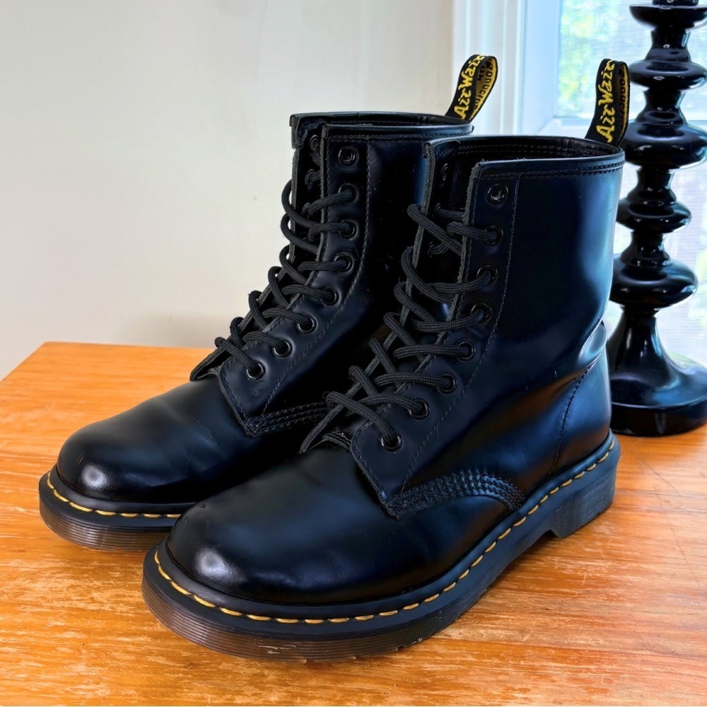 Dr. Martens 1460 Narrow Smooth Leather Women’s Boots - Picture 4 of 16